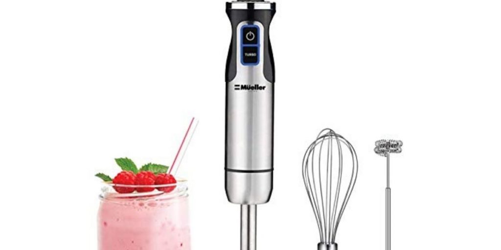 picture of a smoothie made using a hand blender