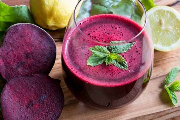 picture of healthy beet juice in a glass