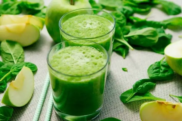 celery juice in Vitamix